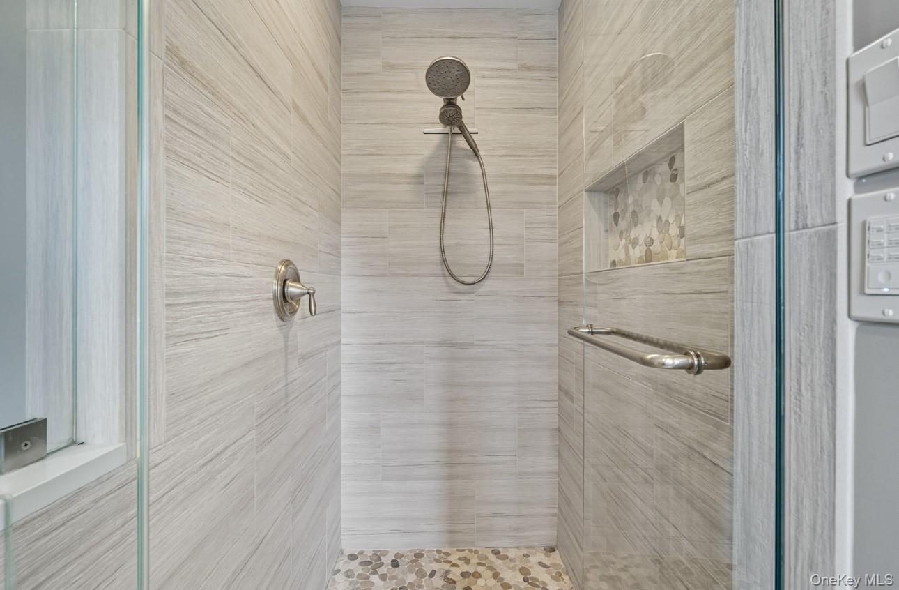 #15 photo, 12 Crestview Drive, White Plains , NY 10604