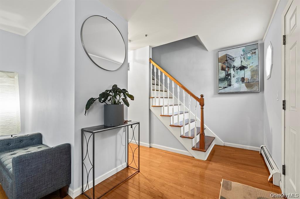 #5 photo, 16 Stoneham Place, White Plains , NY 10607