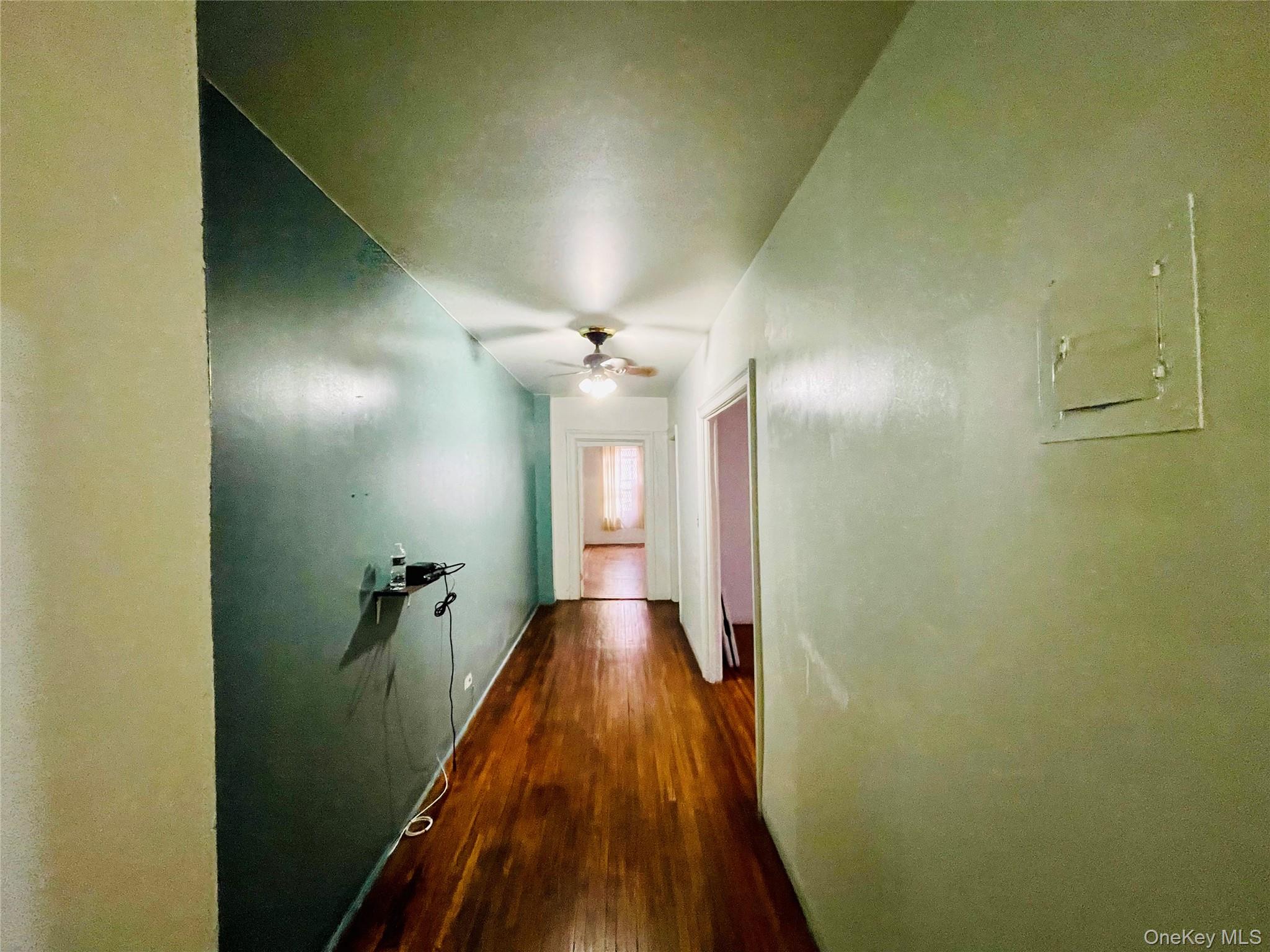 #4 photo, 2199 Holland Avenue, Bronx , NY 10462