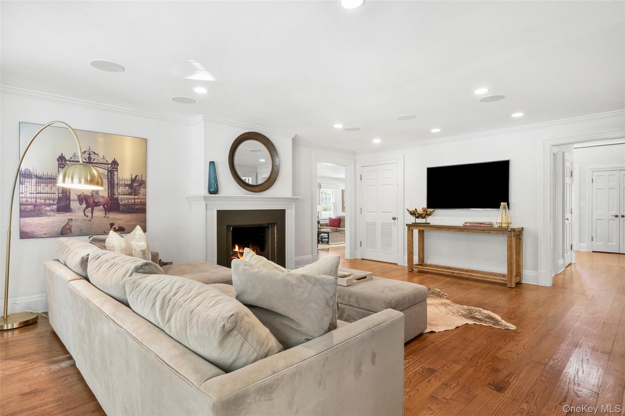 #16 photo, 10 Hilltop Road, Larchmont , NY 10538