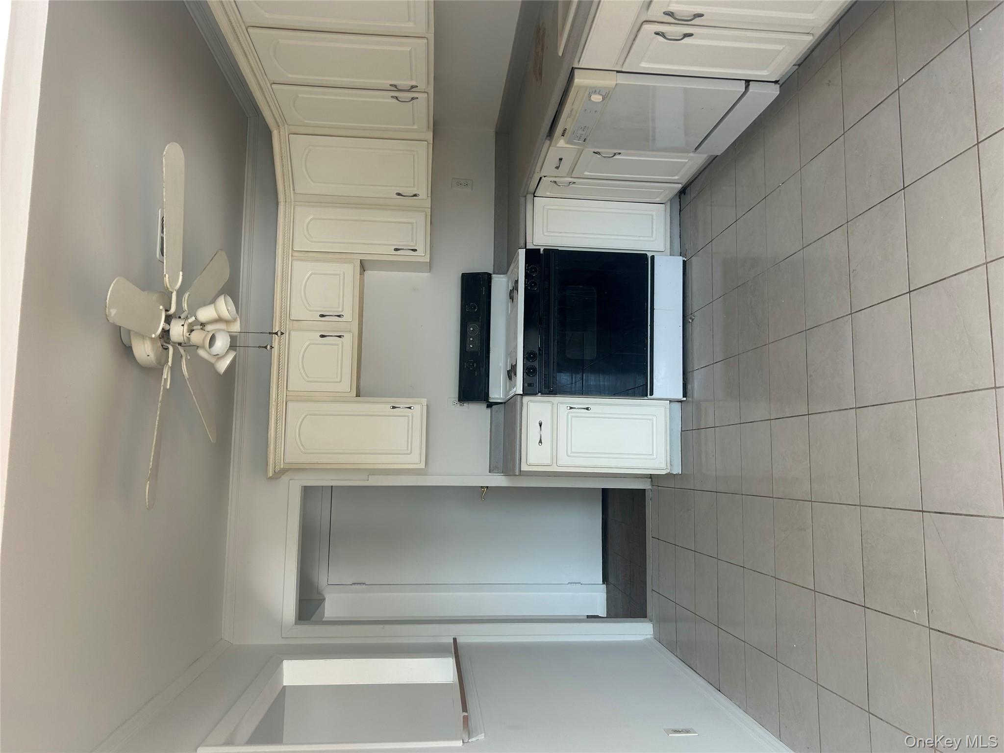 #11 photo, 73 Country Club Lane, Pomona , NY 10970