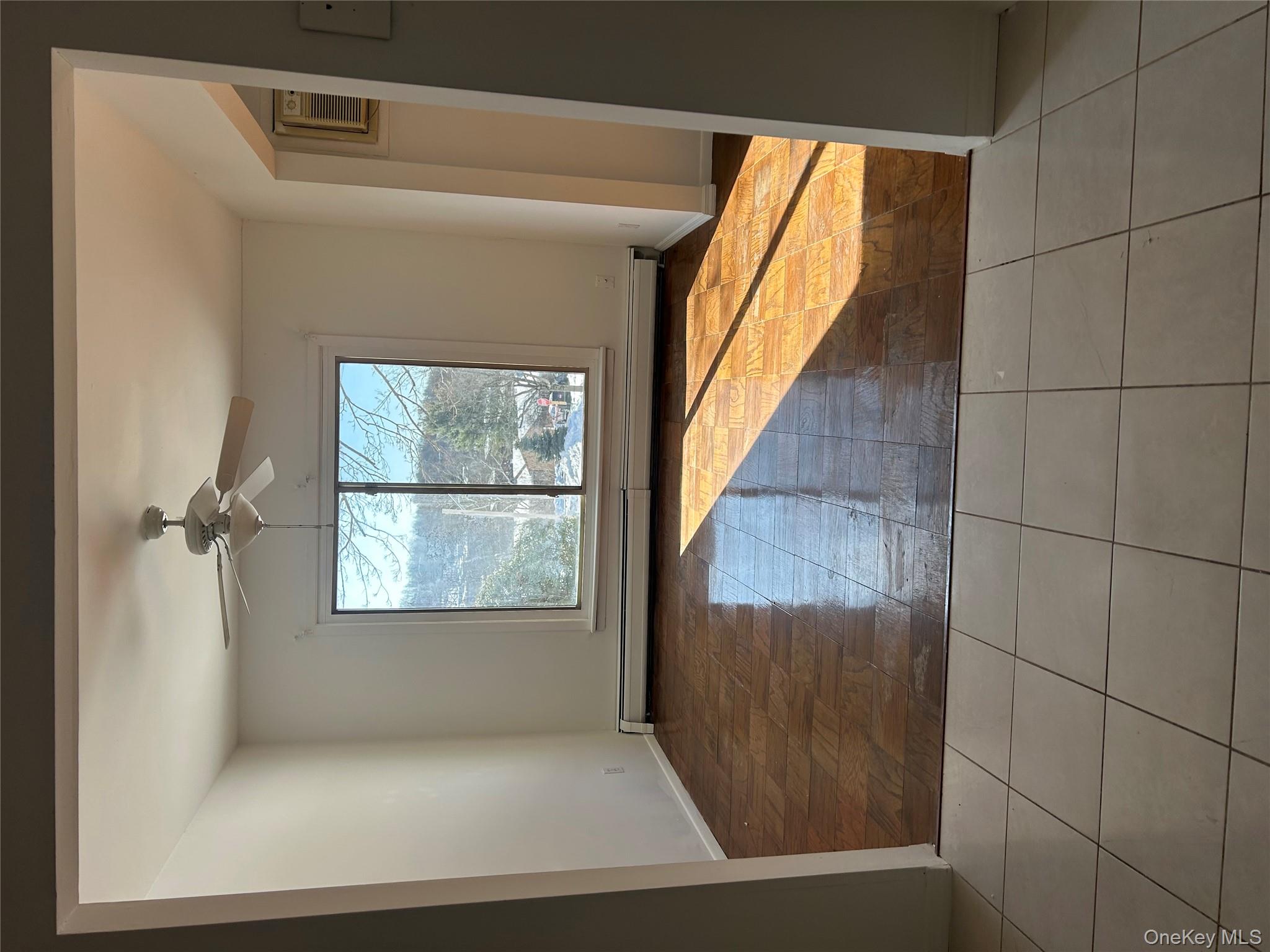 #5 photo, 73 Country Club Lane, Pomona , NY 10970