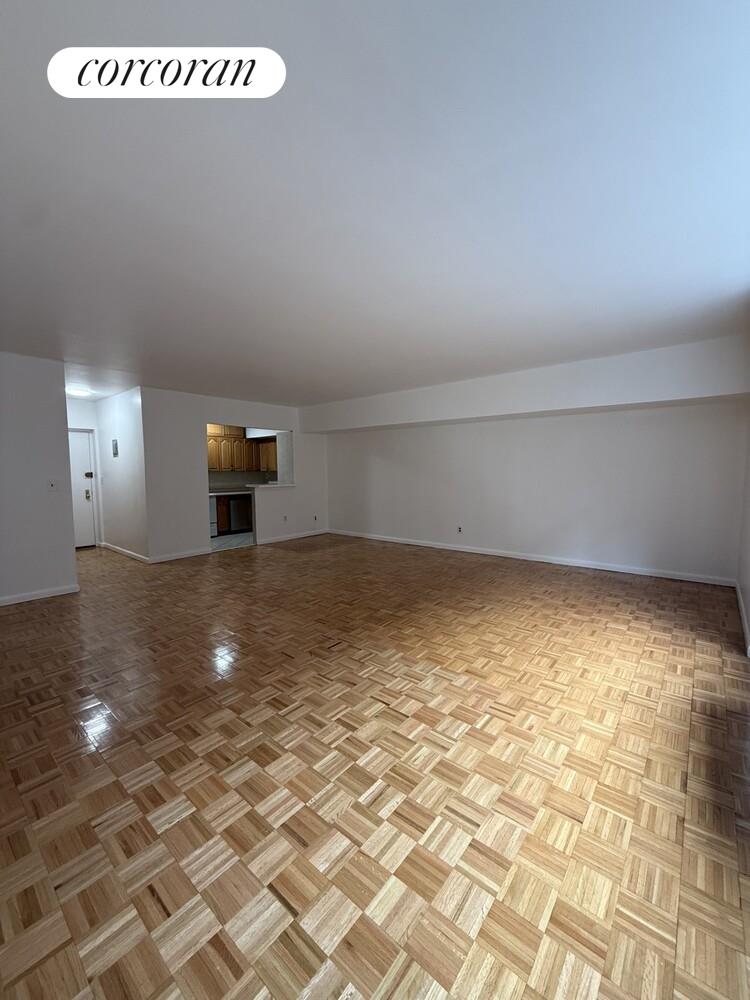 #17 photo, New York City, Yorkville , NY 10128