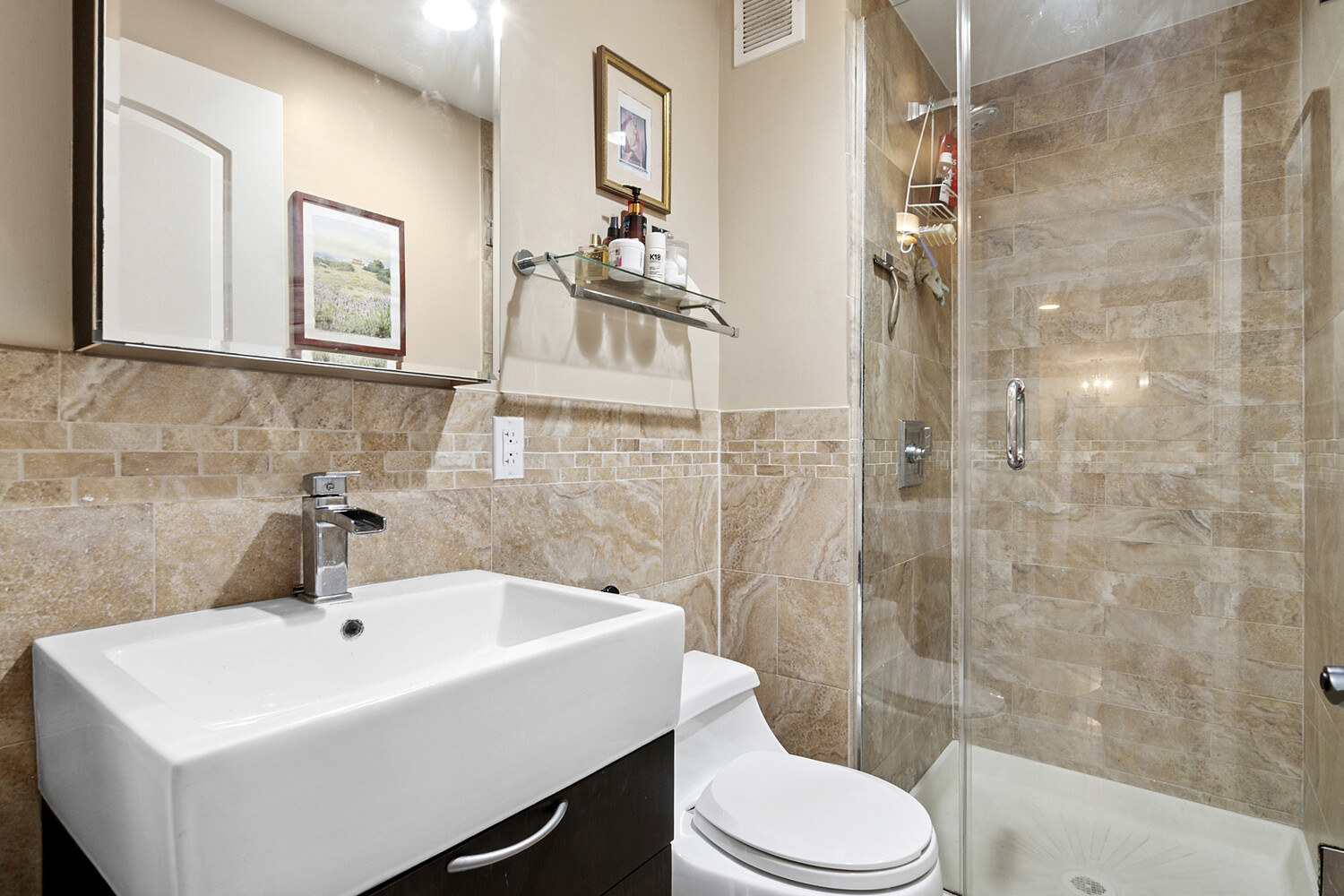 #7 photo, 185 YORK Street, Vinegar Hill , NY 11201