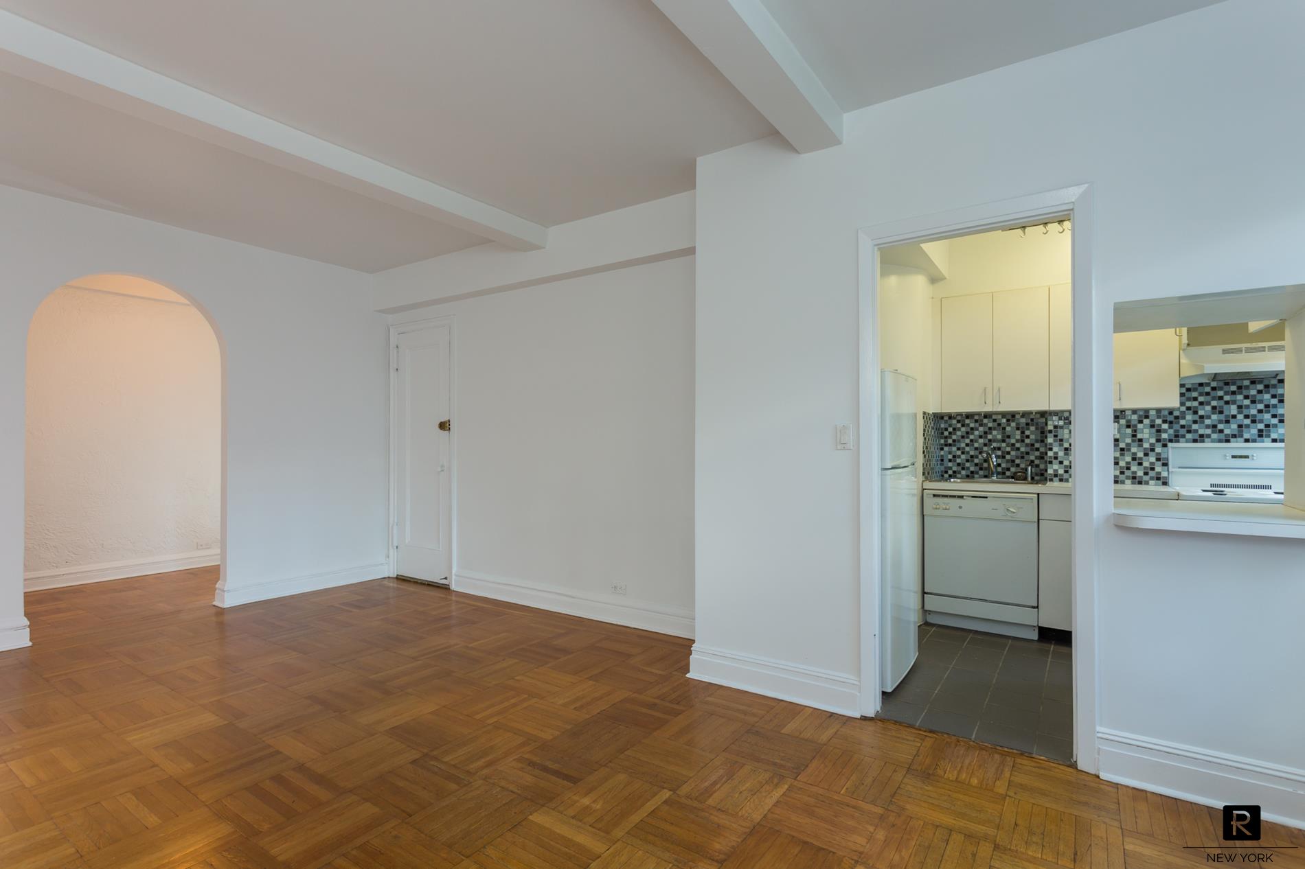 #8 photo, New York City, Lincoln Square , NY 10023