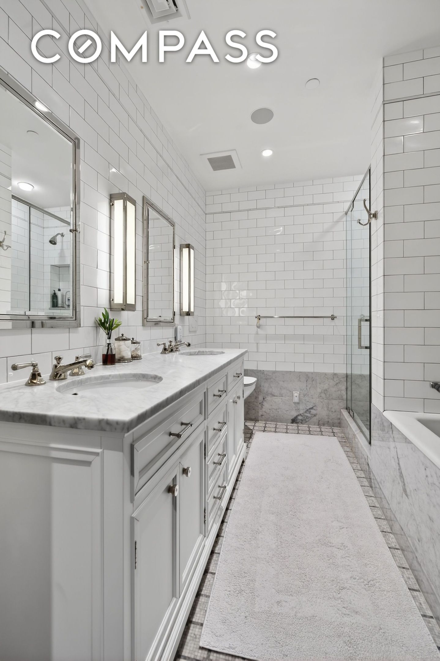 #15 photo, 458 Broadway, SoHo , NY 10013