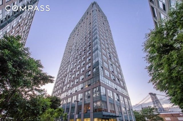 #14 photo, 440 Kent Avenue, Williamsburg , NY 11249