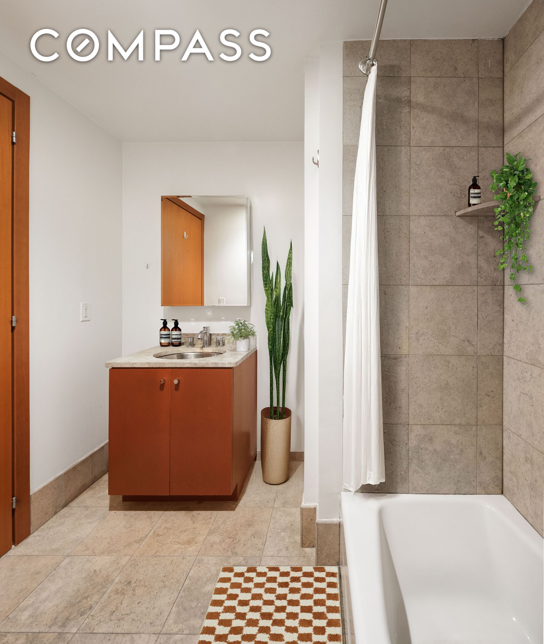 #5 photo, 440 Kent Avenue, Williamsburg , NY 11249