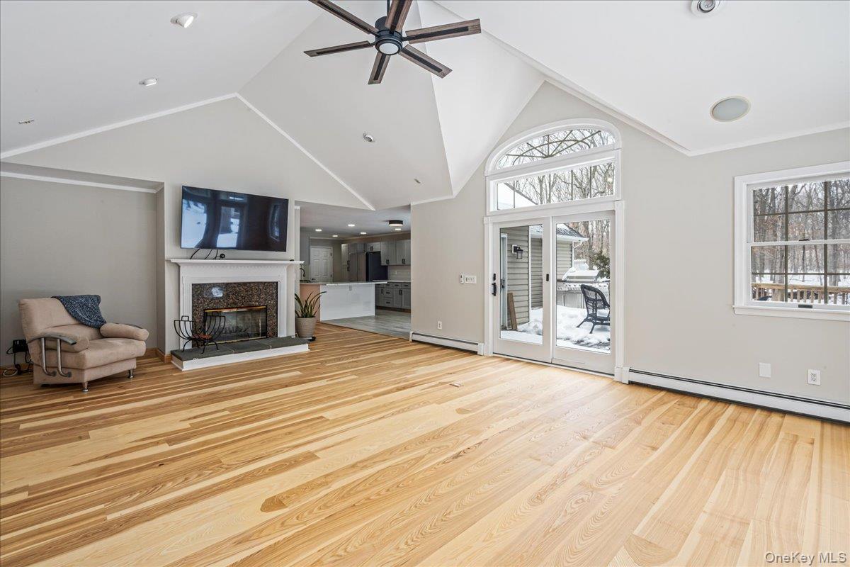 #17 photo, 169 Hickory Street, Port Jefferson , NY 11776