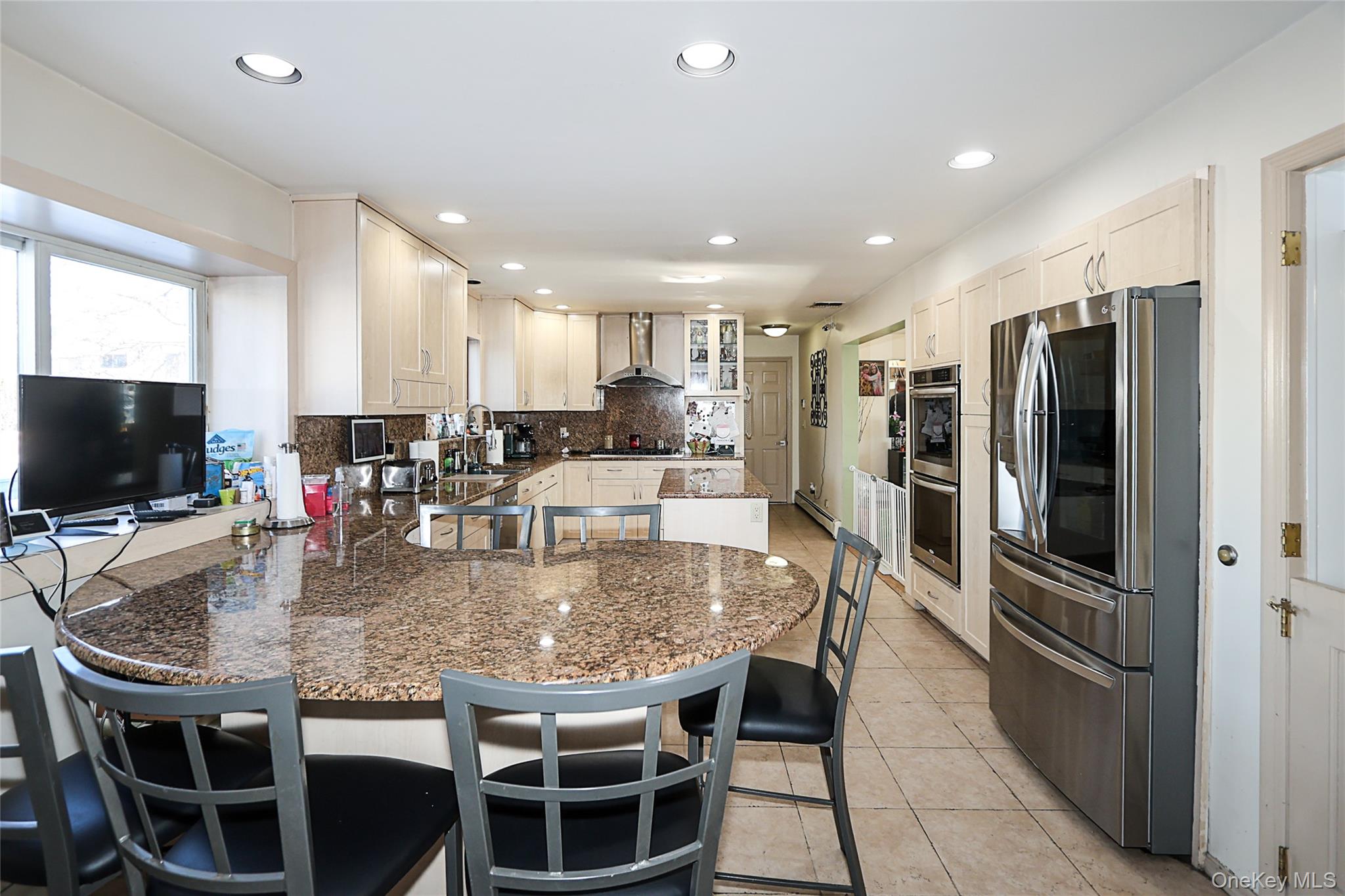 #10 photo, 25 Centre Street, Lynbrook , NY 11563