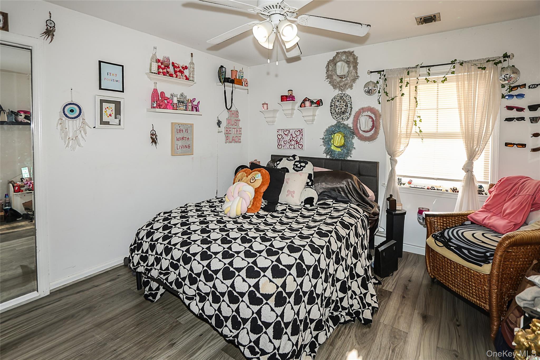 #15 photo, 25 Centre Street, Lynbrook , NY 11563