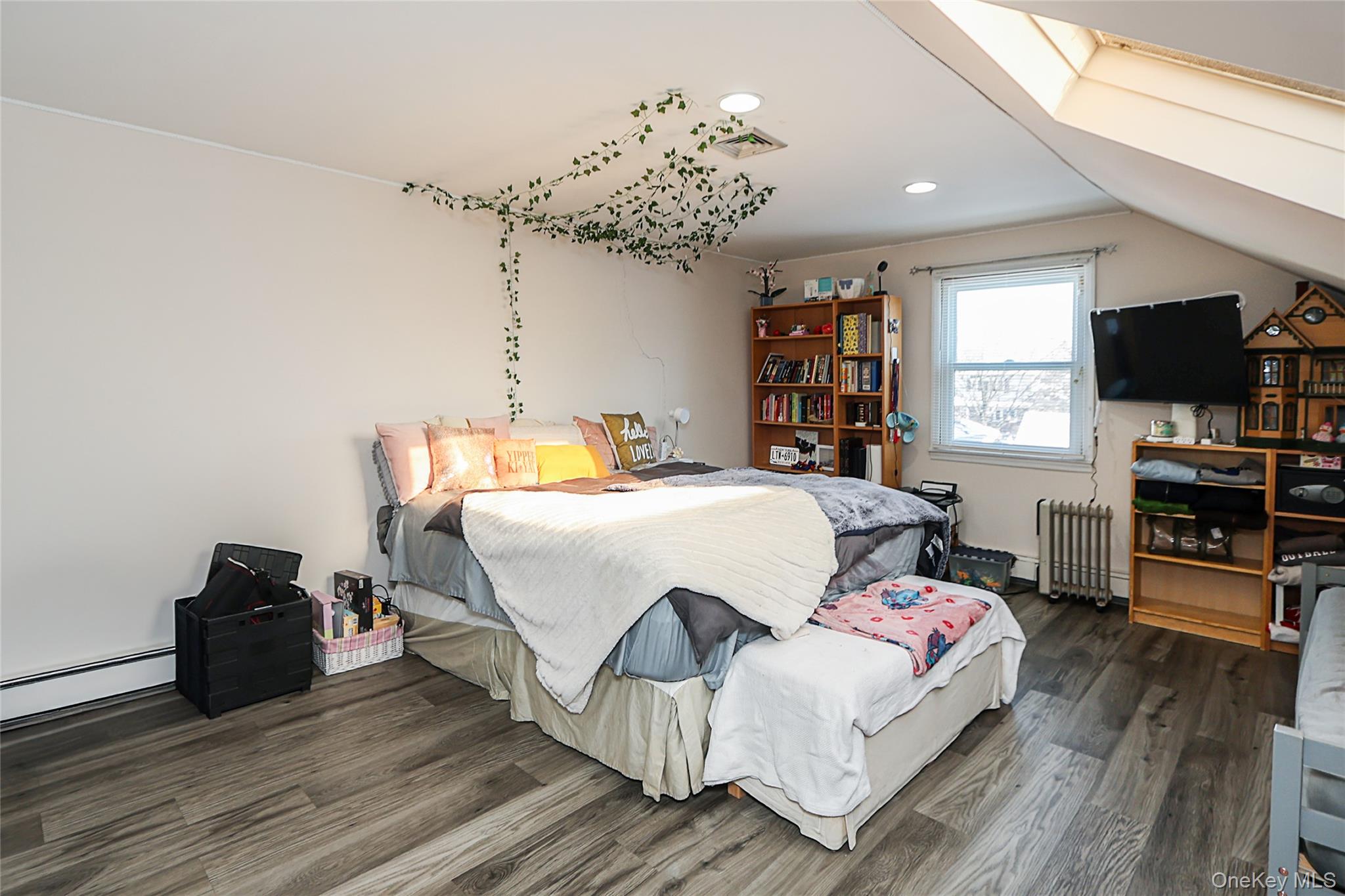 #17 photo, 25 Centre Street, Lynbrook , NY 11563