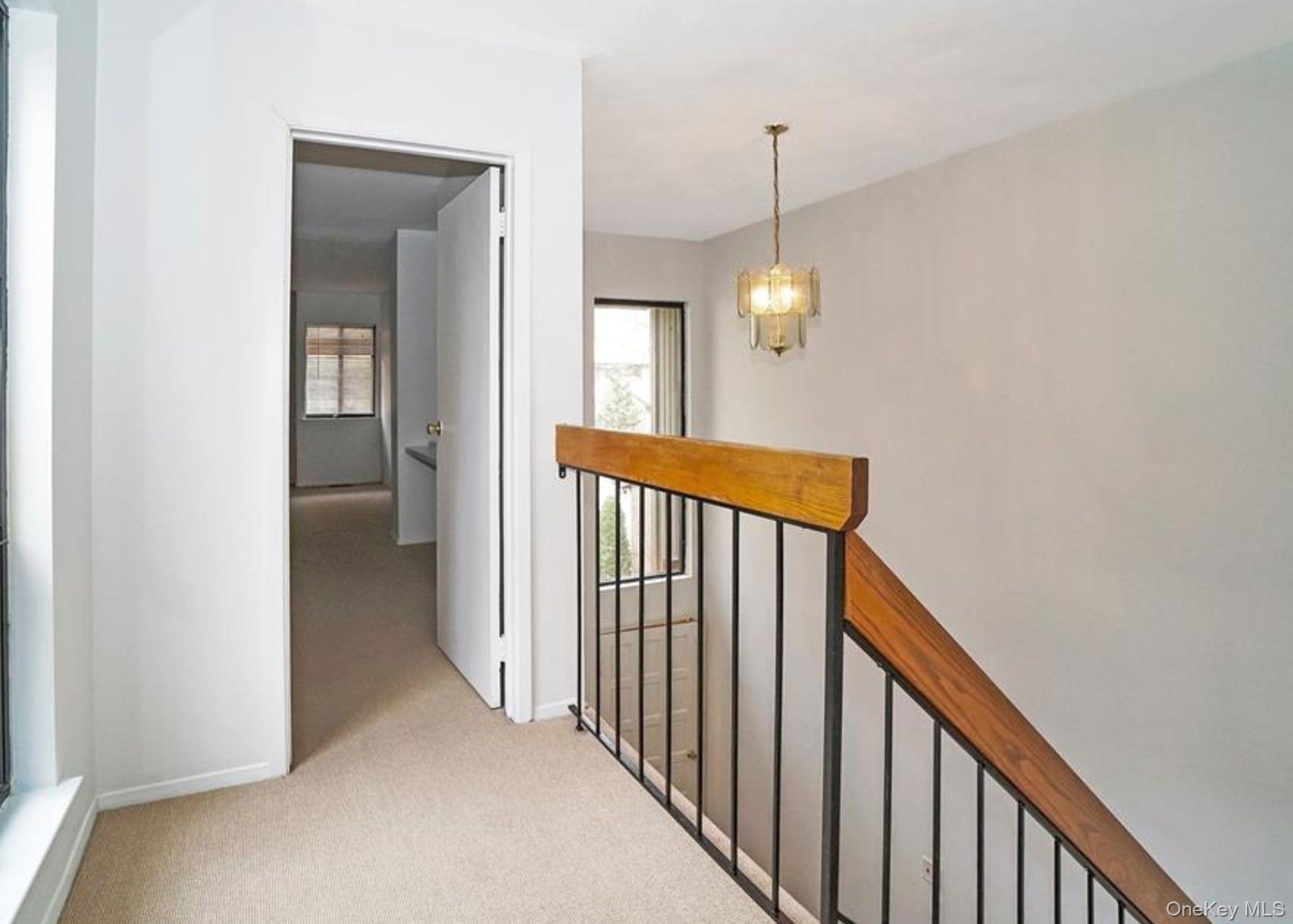 #12 photo, 277 Vista Drive, Jericho , NY 11753