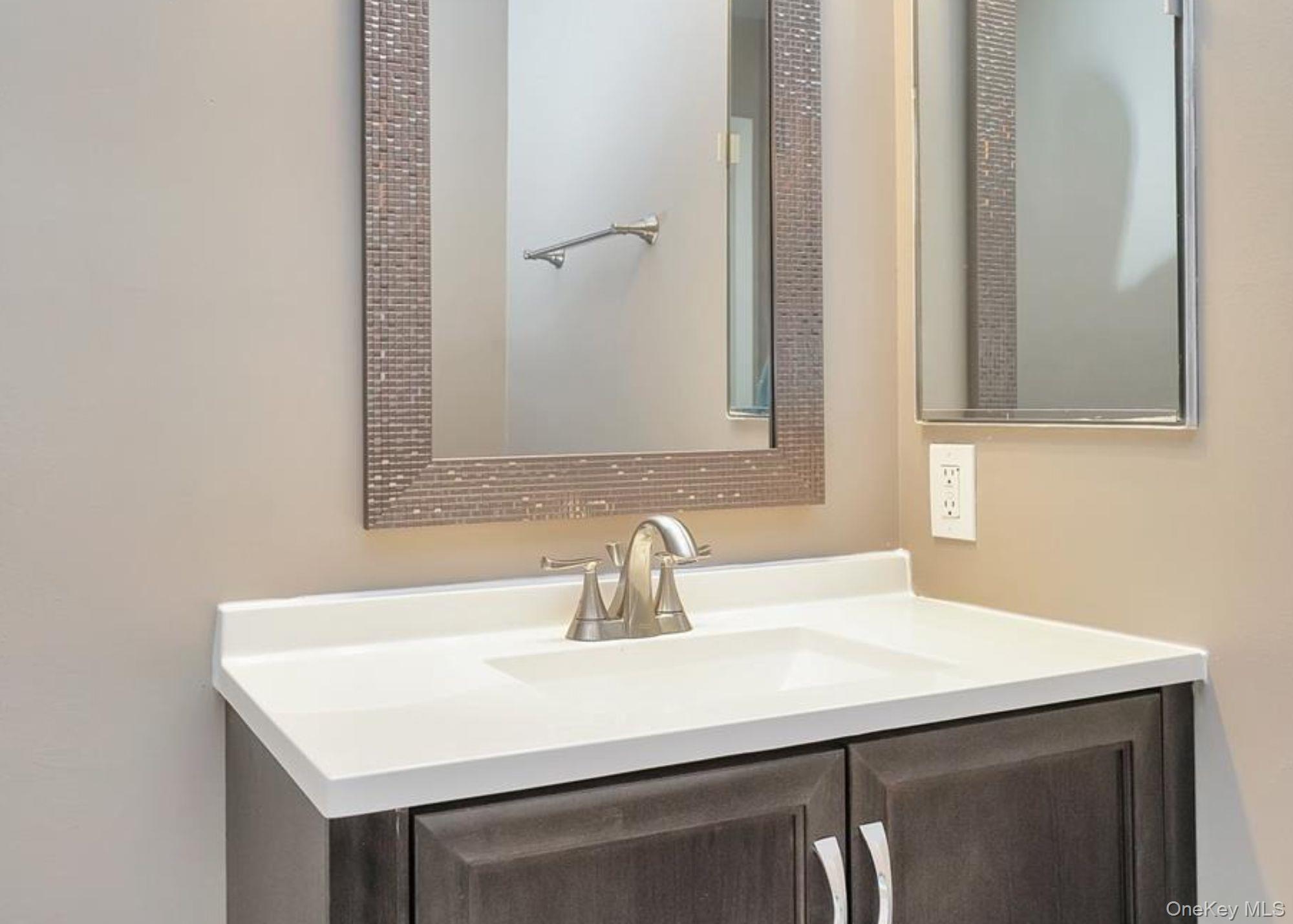 #3 photo, 277 Vista Drive, Jericho , NY 11753