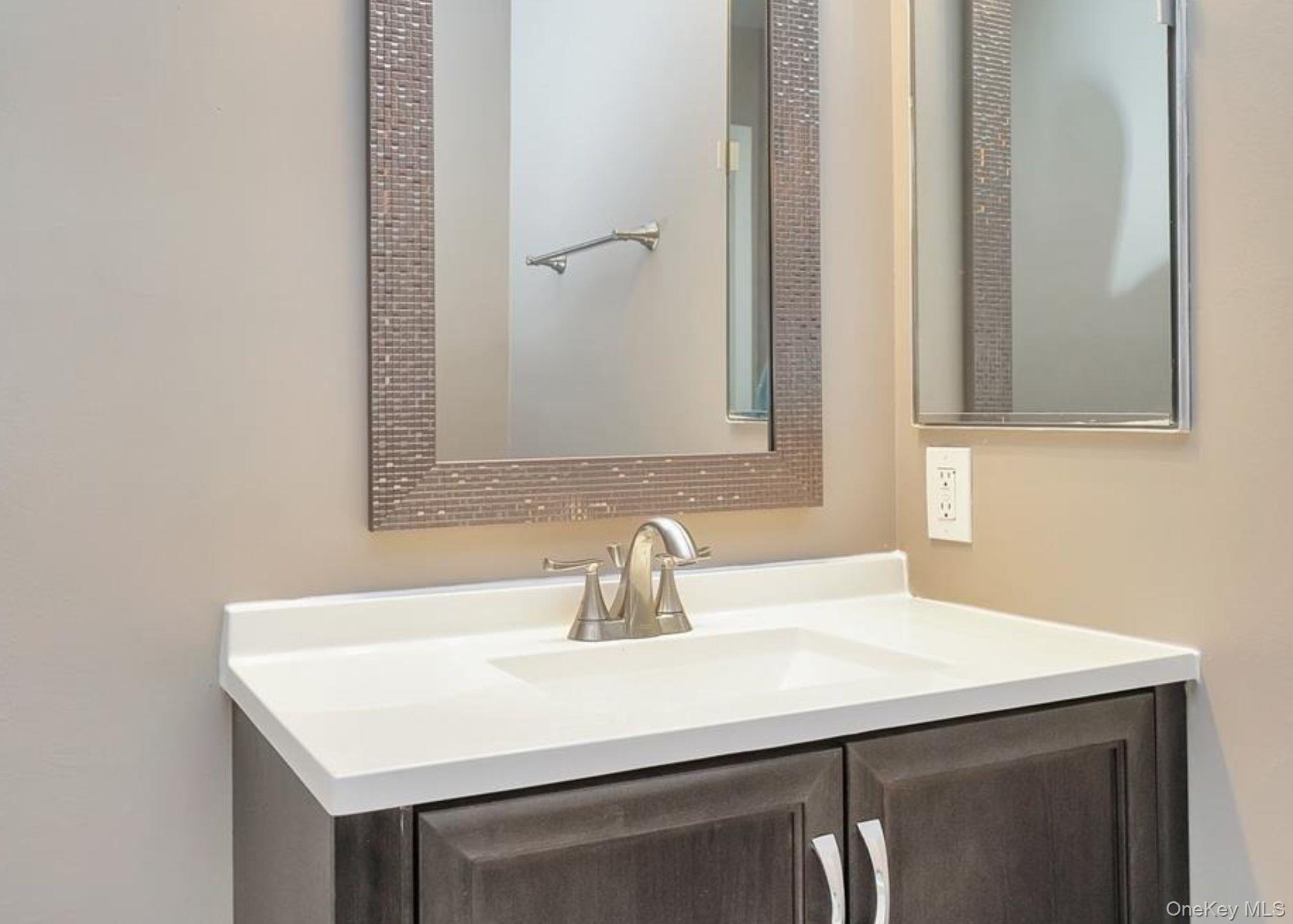 #4 photo, 277 Vista Drive, Jericho , NY 11753