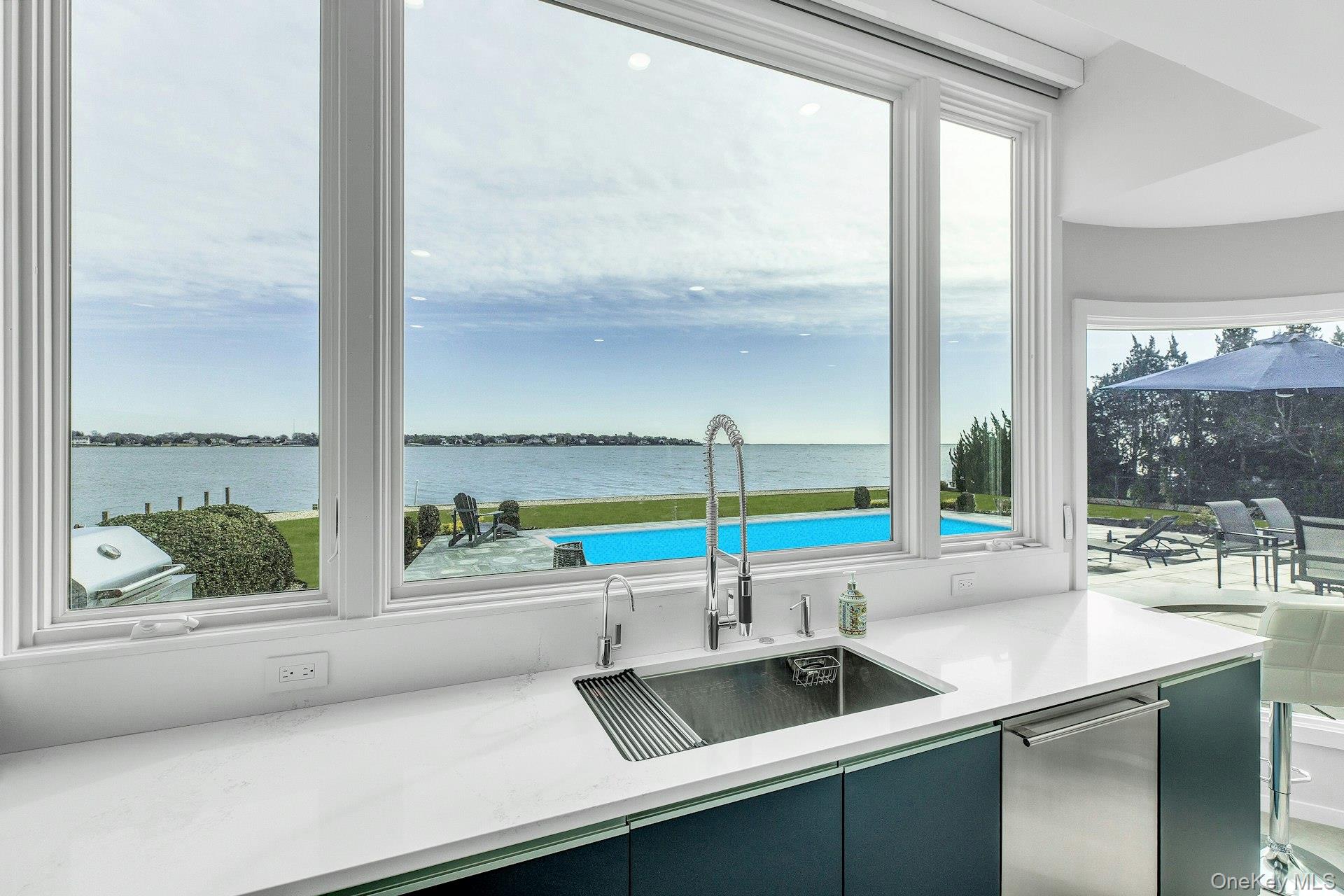 #14 photo, 17 Romana Drive, 东长岛 Hampton Bays , NY 11946