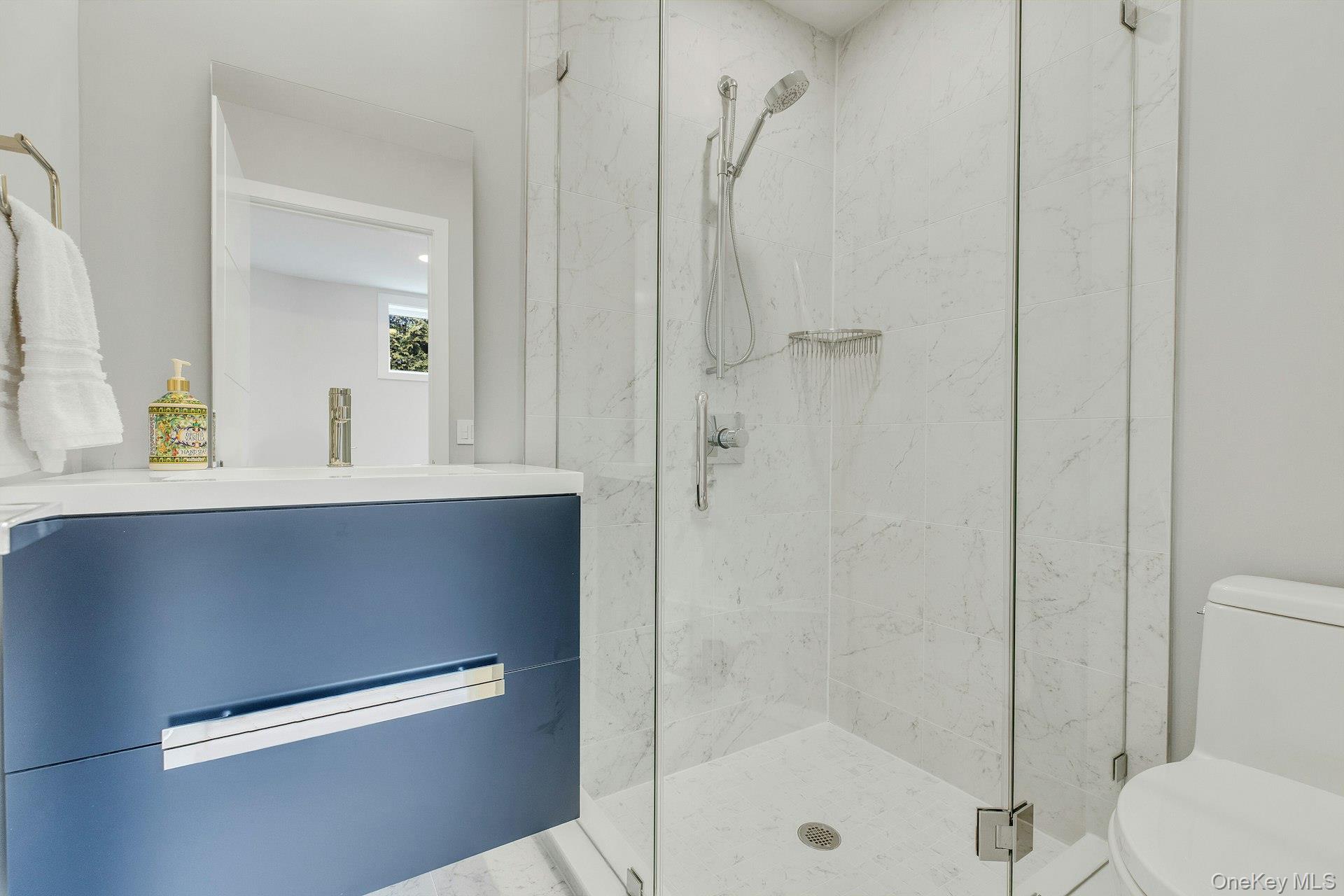 #17 photo, 17 Romana Drive, 东长岛 Hampton Bays , NY 11946