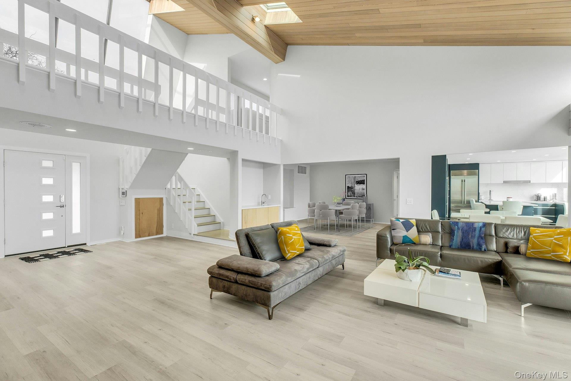 #7 photo, 17 Romana Drive, 东长岛 Hampton Bays , NY 11946