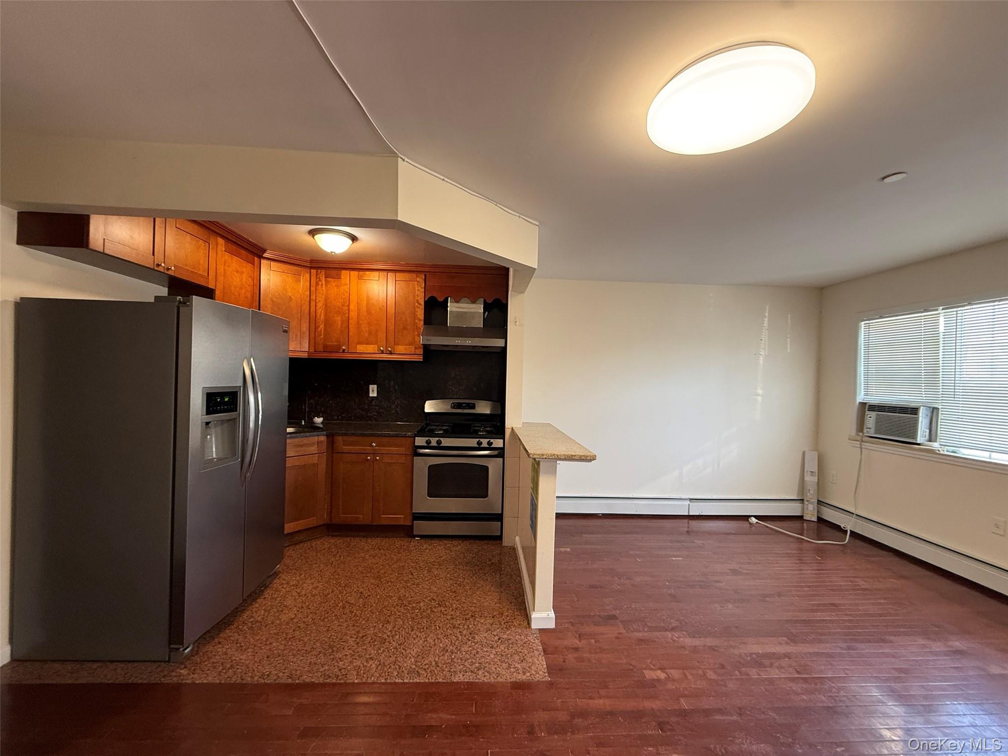 #1 photo, 42-20 196th Street, Flushing , NY 11358