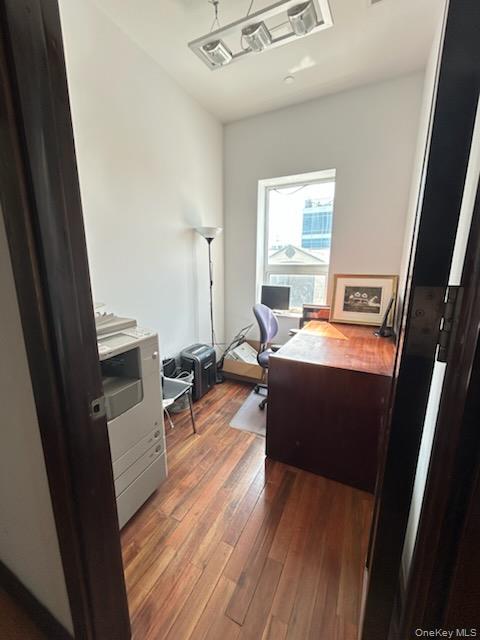 #16 photo, 3256 Steinway Street, 뉴욕퀸즈 Astoria , NY 11103