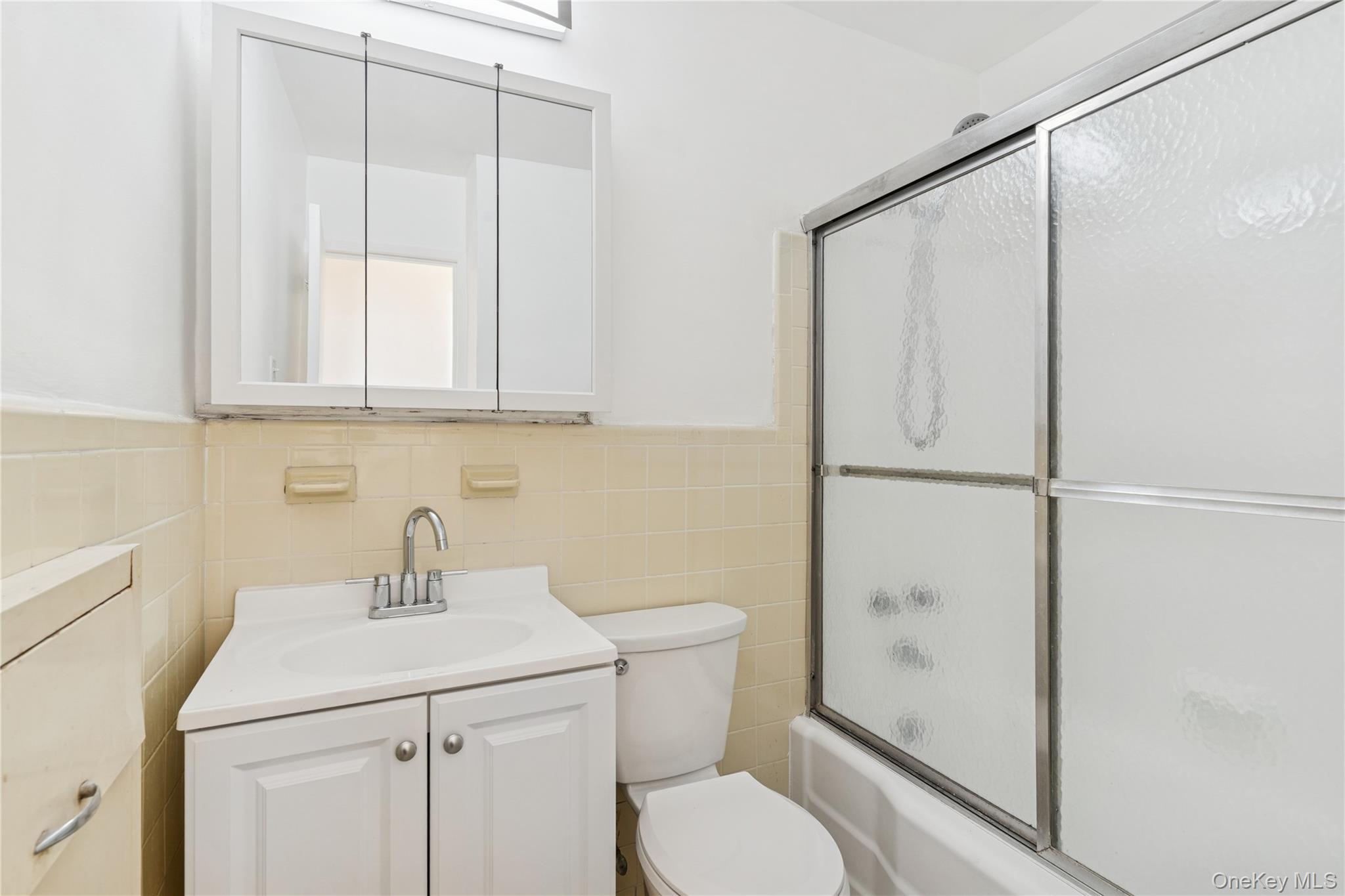 #9 photo, 102-10 66th Road, Forest Hills , NY 11375