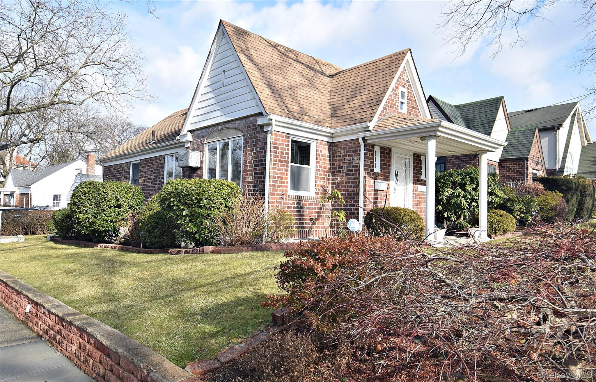 #3 photo, 24903 Rushmore Terrace, Little Neck , NY 11362