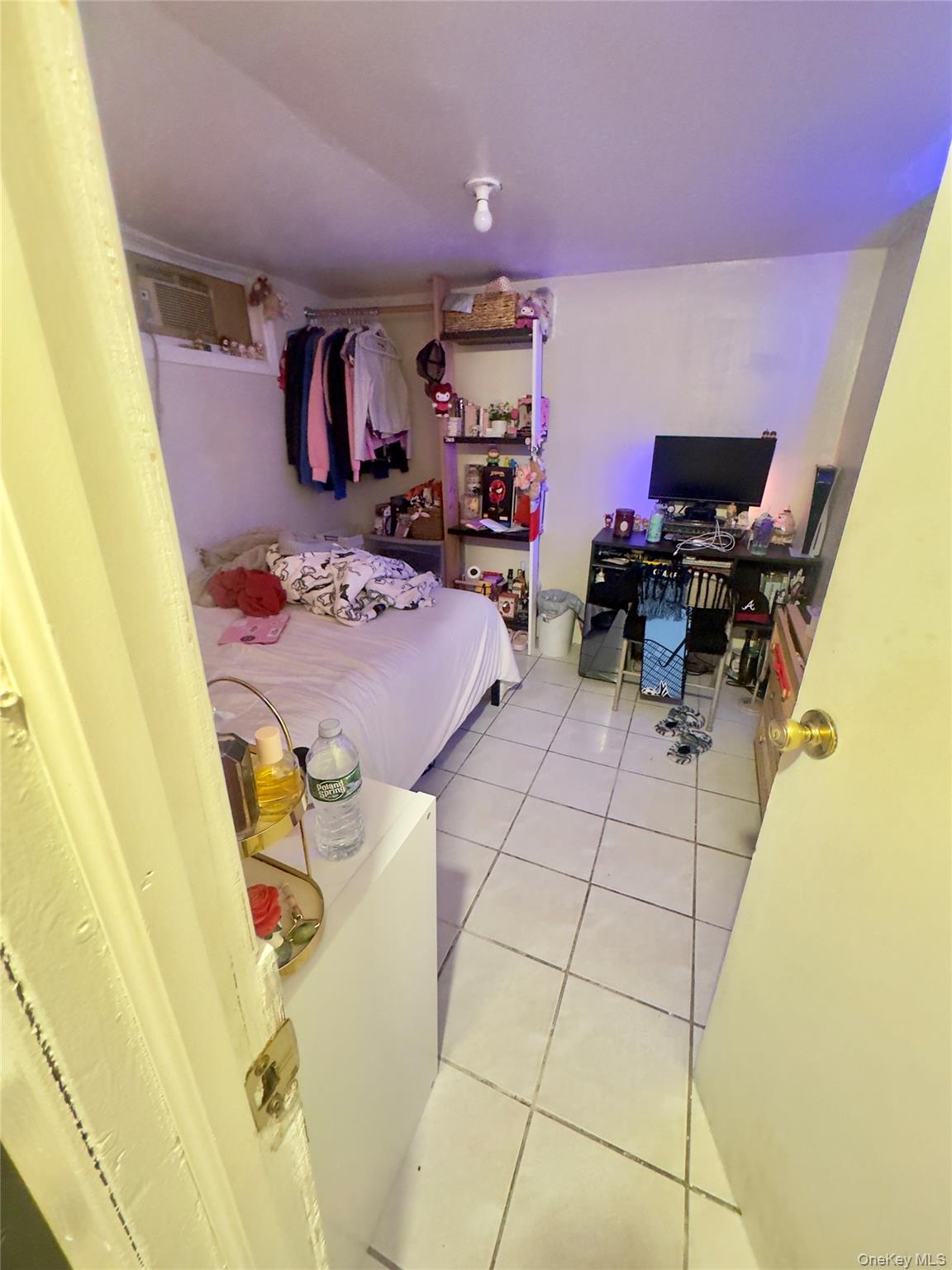 #11 photo, 104-60 Roosevelt Avenue, Corona , NY 11368