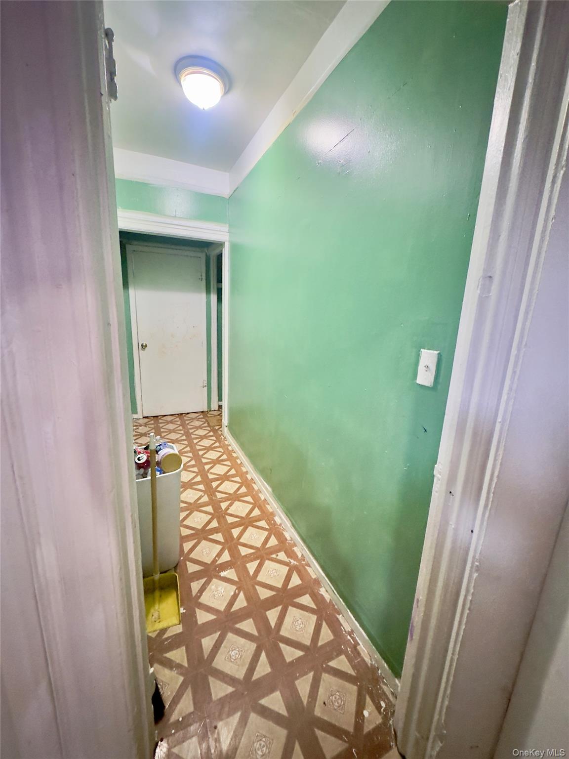 #9 photo, 104-60 Roosevelt Avenue, Corona , NY 11368