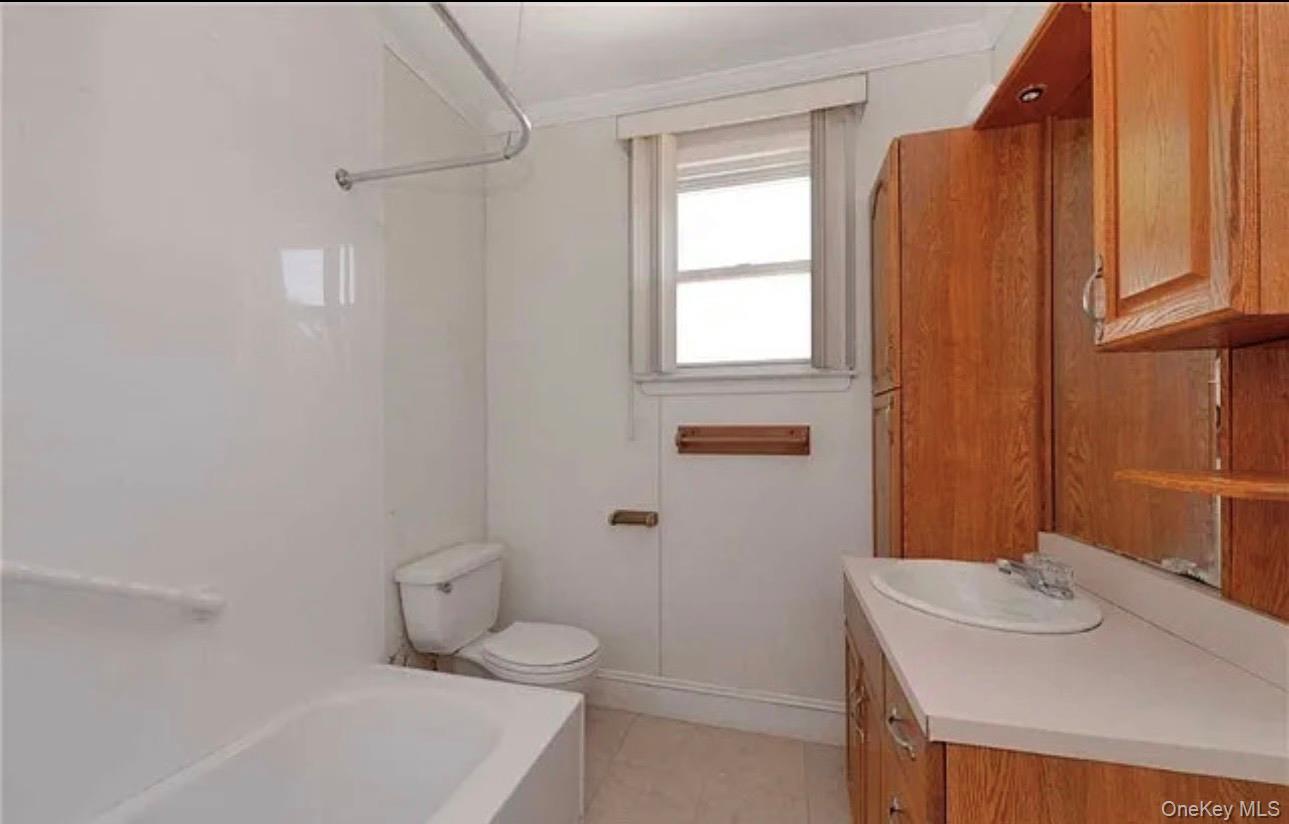 #13 photo, 2 Elm Street, Glen Head , NY 11545