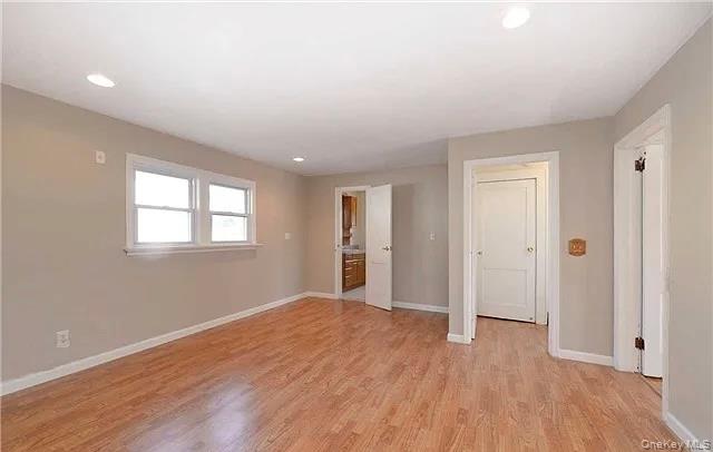 #7 photo, 2 Elm Street, Glen Head , NY 11545