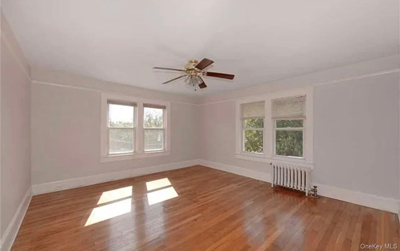 #8 photo, 2 Elm Street, Glen Head , NY 11545