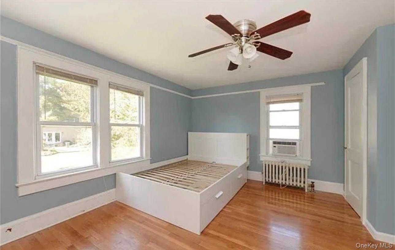 #9 photo, 2 Elm Street, Glen Head , NY 11545