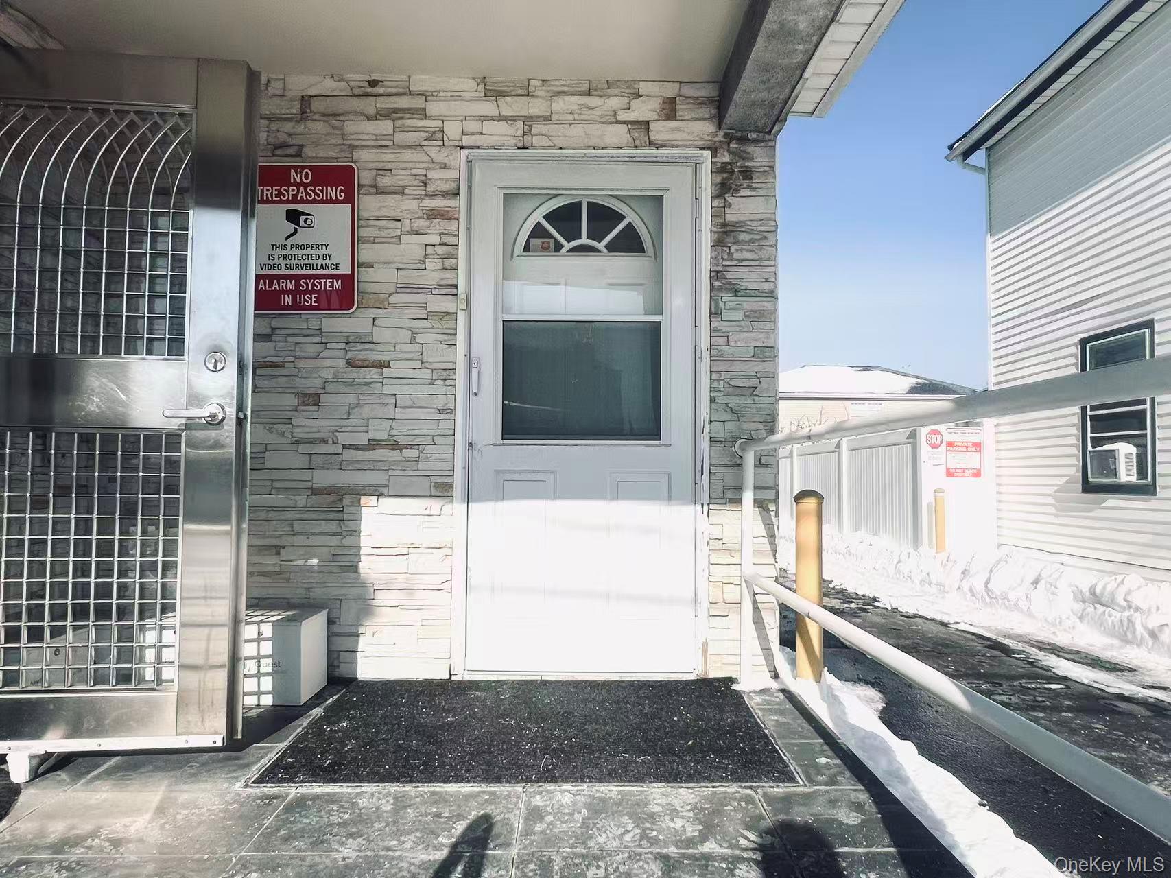 #1 photo, 16 E John Street, 长岛 Hicksville , NY 11801