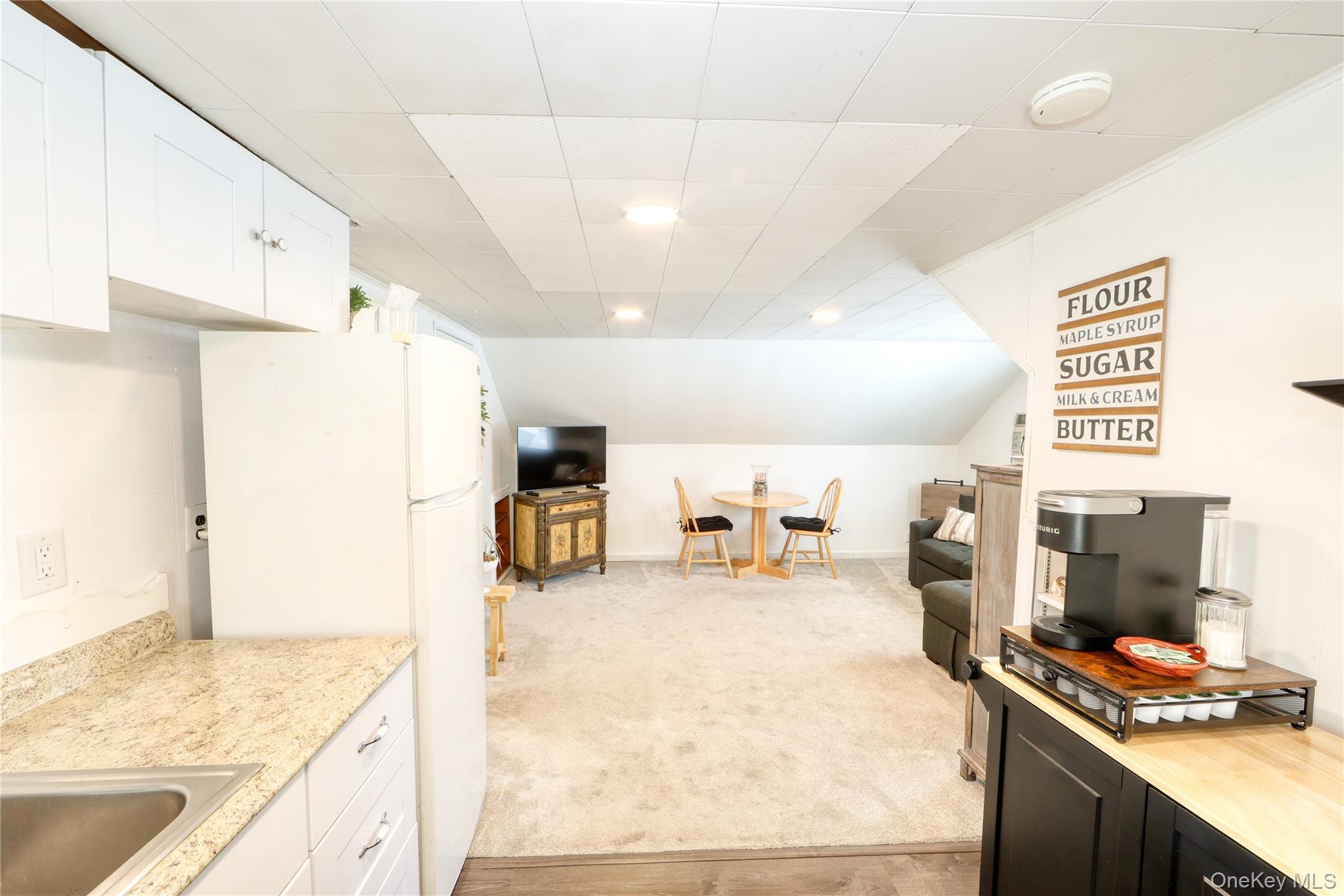 #4 photo, 219 Pond Road, Bohemia , NY 11716