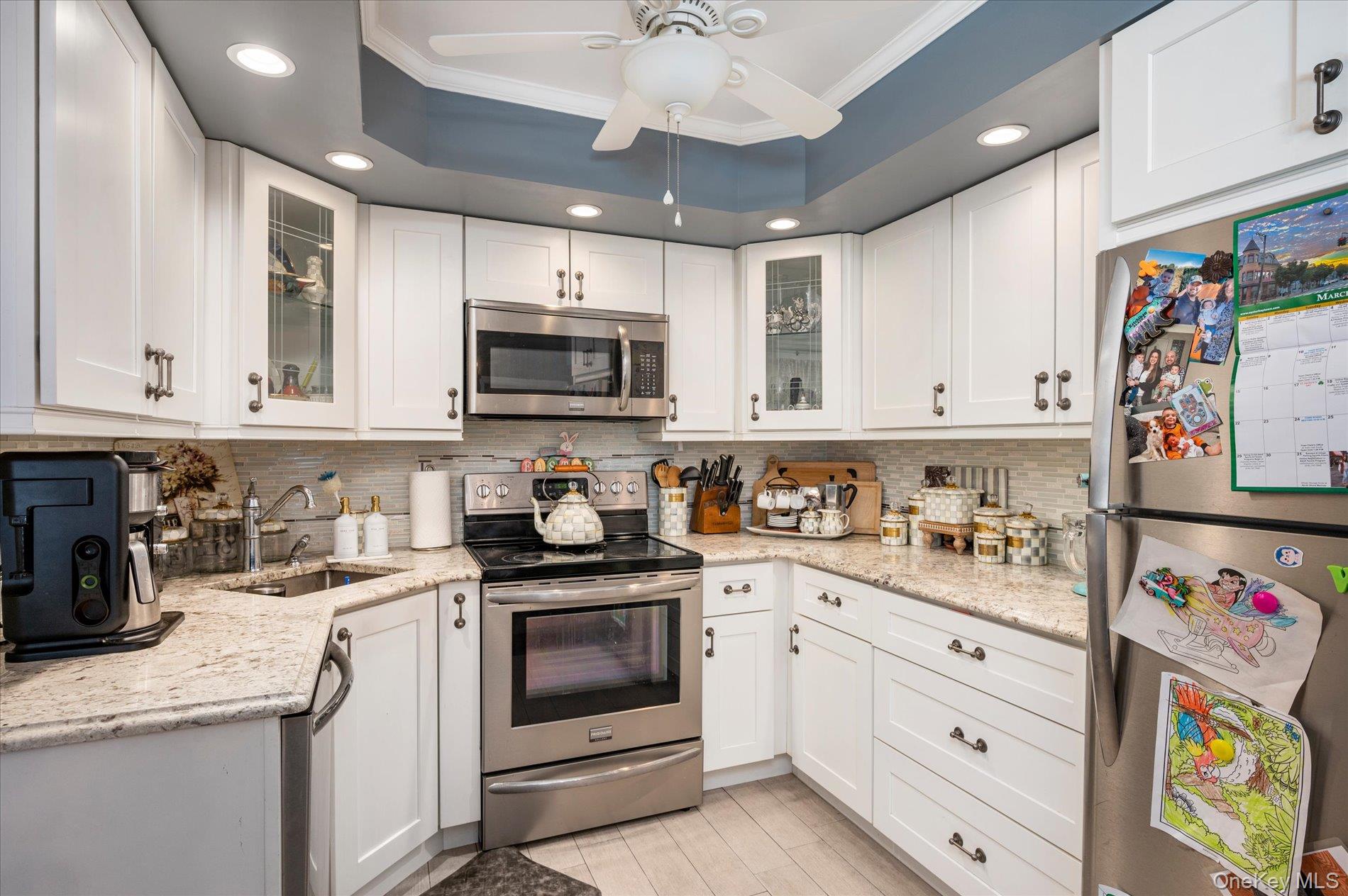 #12 photo, 1 Salem, Hicksville , NY 11801