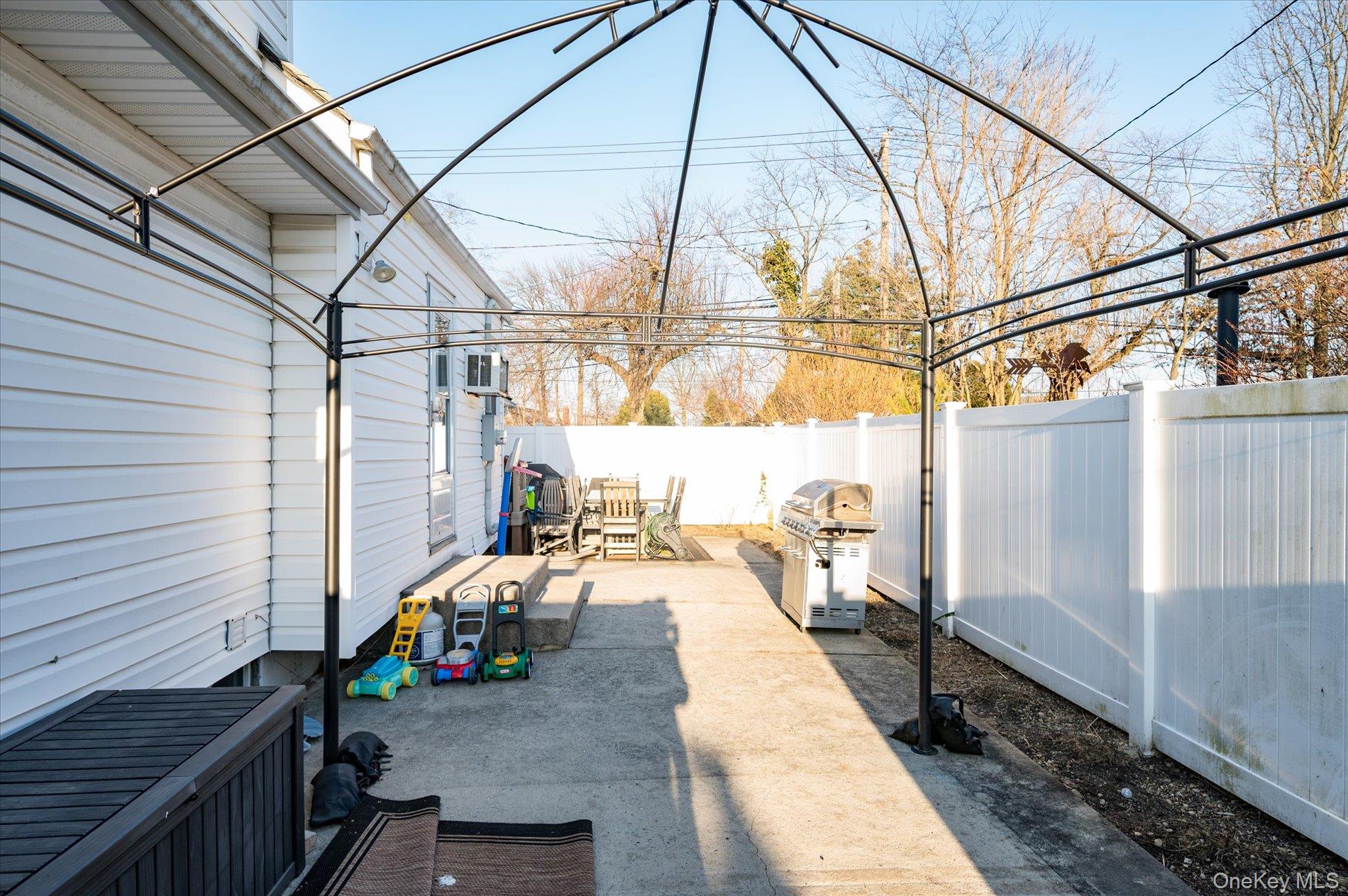 #19 photo, 1 Salem, Hicksville , NY 11801