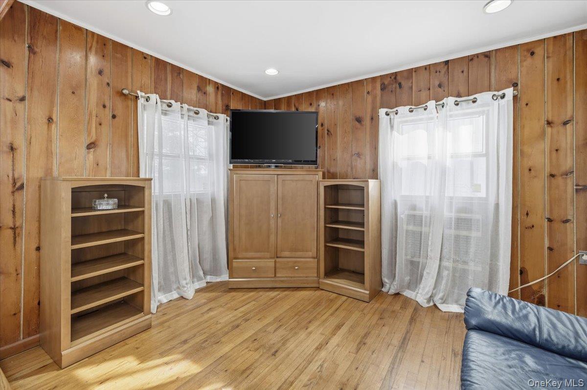 #5 photo, 345 Concord Avenue, East Meadow , NY 11554