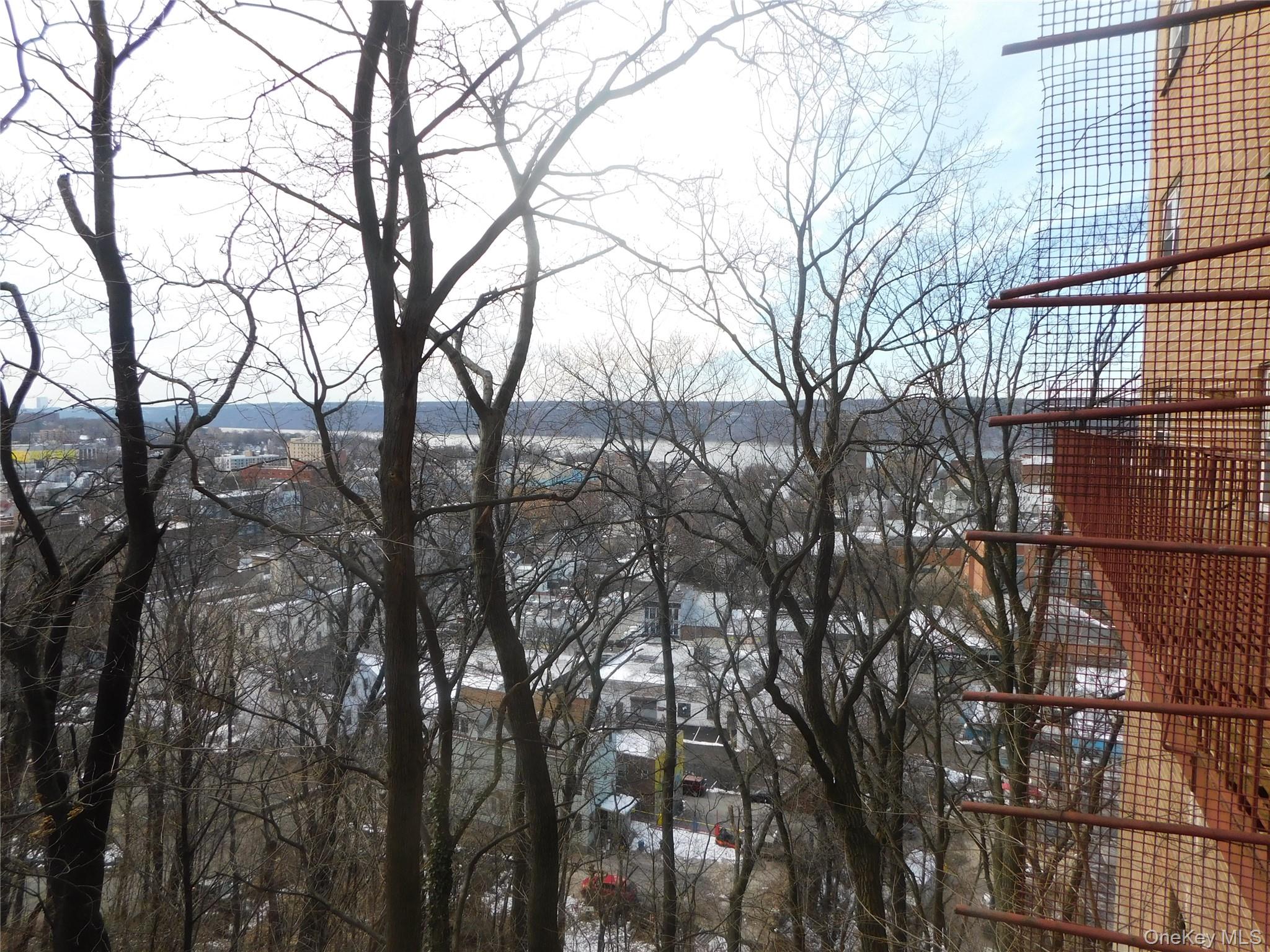 #6 photo, 47 Alta Avenue, Yonkers , NY 10705