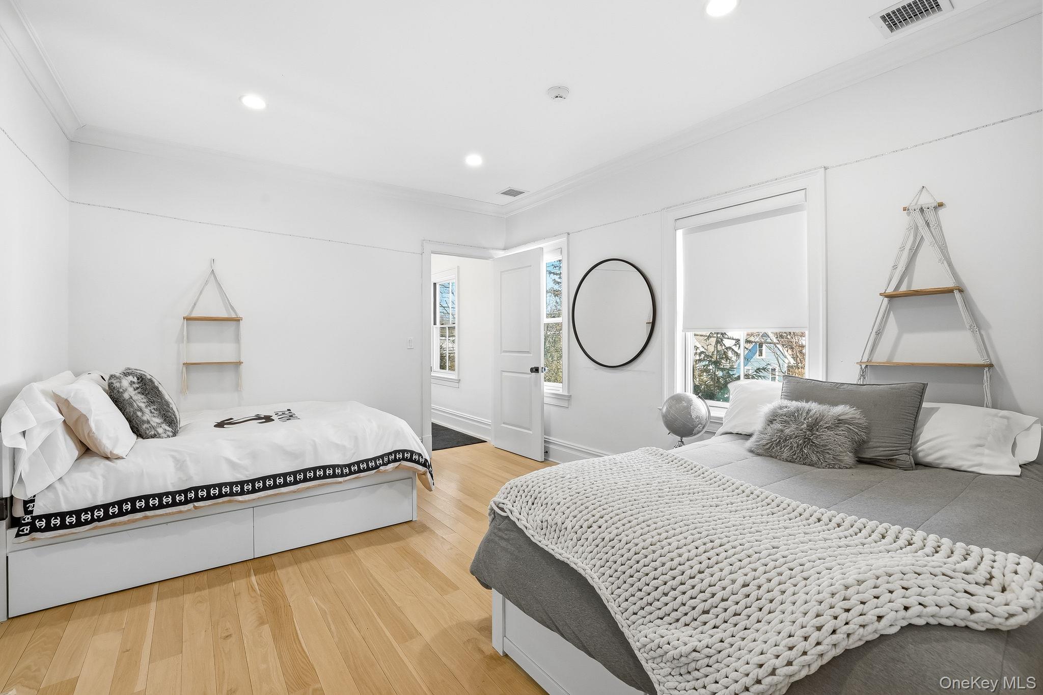 #18 photo, 99 Central Avenue, Rye , NY 10580