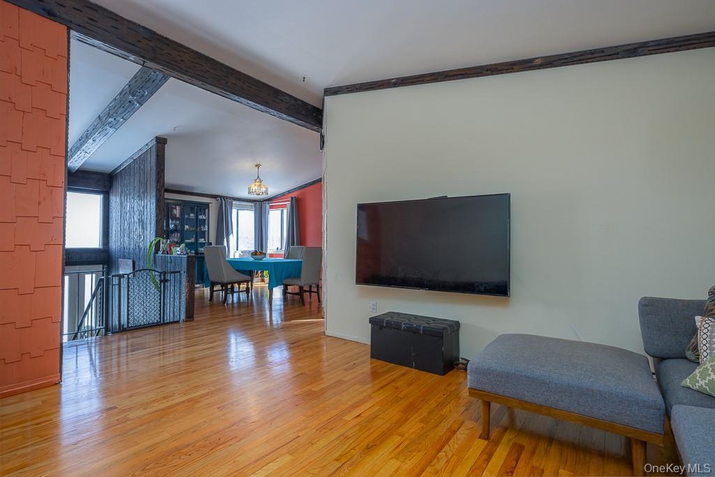 #17 photo, 75 Tennyson Drive, Nanuet , NY 10954