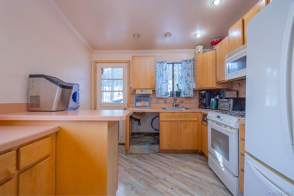 #19 photo, 75 Tennyson Drive, Nanuet , NY 10954