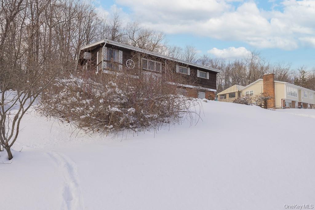 #3 photo, 75 Tennyson Drive, Nanuet , NY 10954