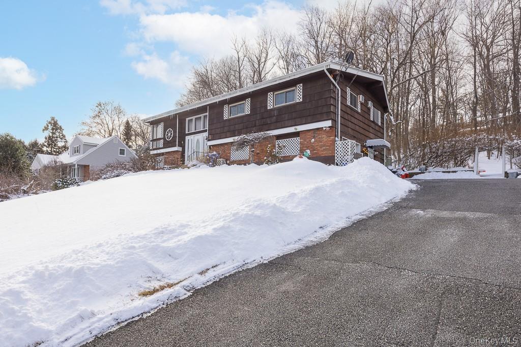 #4 photo, 75 Tennyson Drive, Nanuet , NY 10954