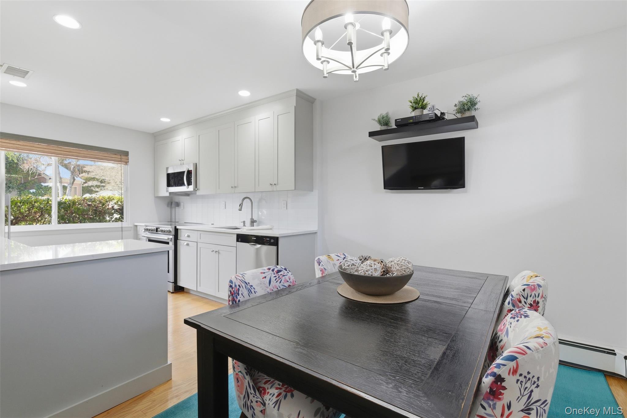 #8 photo, 10 Bayberry Lane, Rye Brook , NY 10573