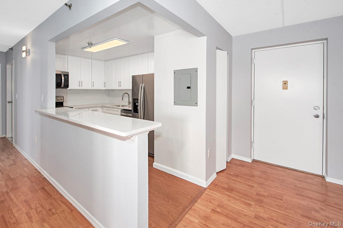 #4 photo, 123 Mamaroneck Avenue, Mamaroneck , NY 10543