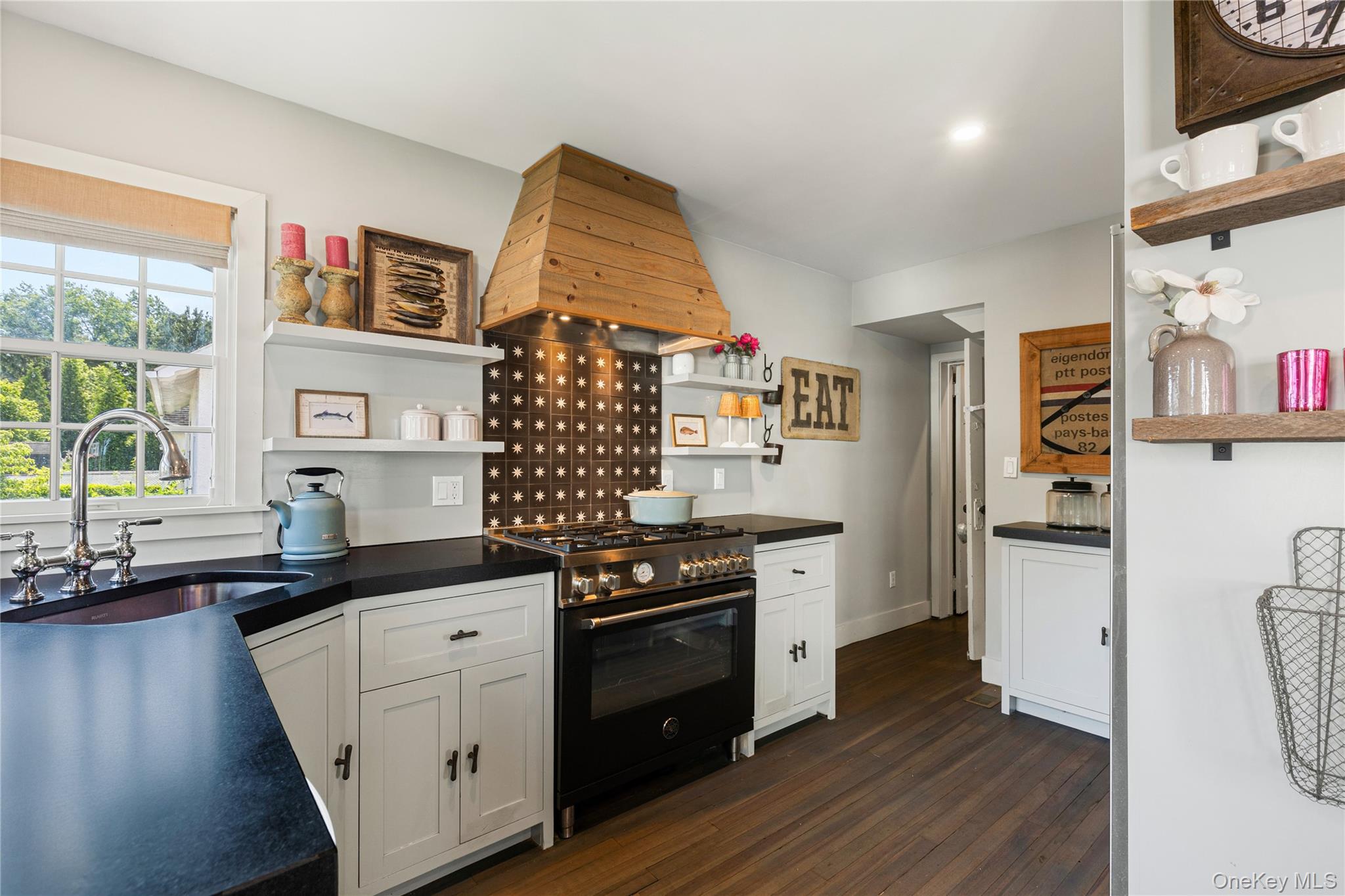 #18 photo, 321 RYE BEACH Avenue, Rye , NY 10580