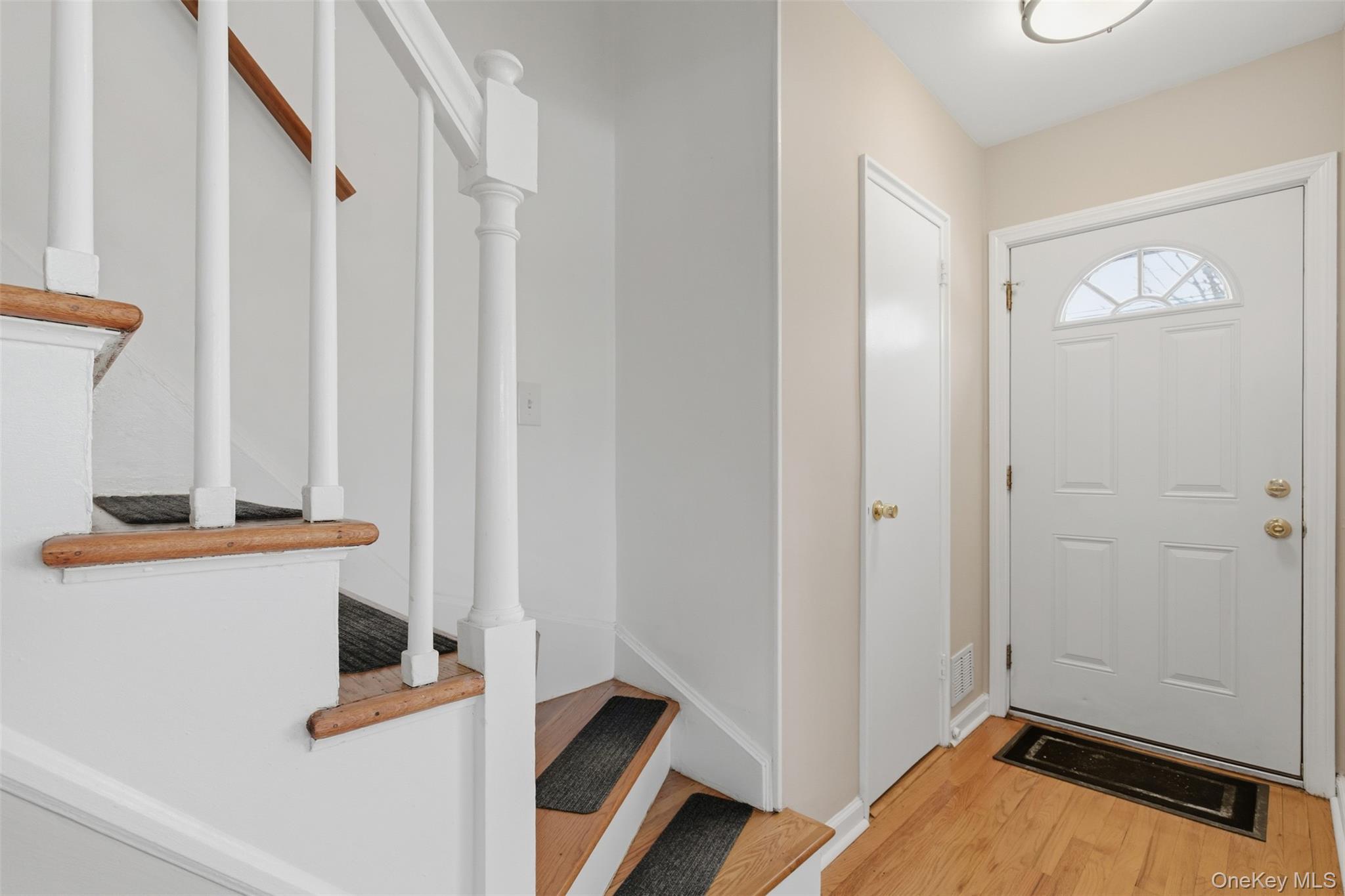 #3 photo, 93 Smith Avenue, White Plains , NY 10605