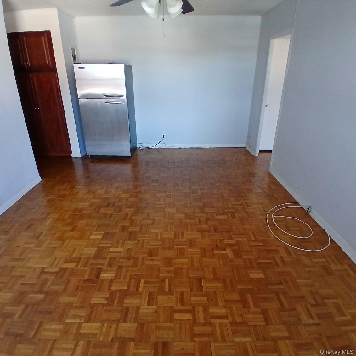 #3 photo, 181 Pearsall Drive, Mount Vernon , NY 10552