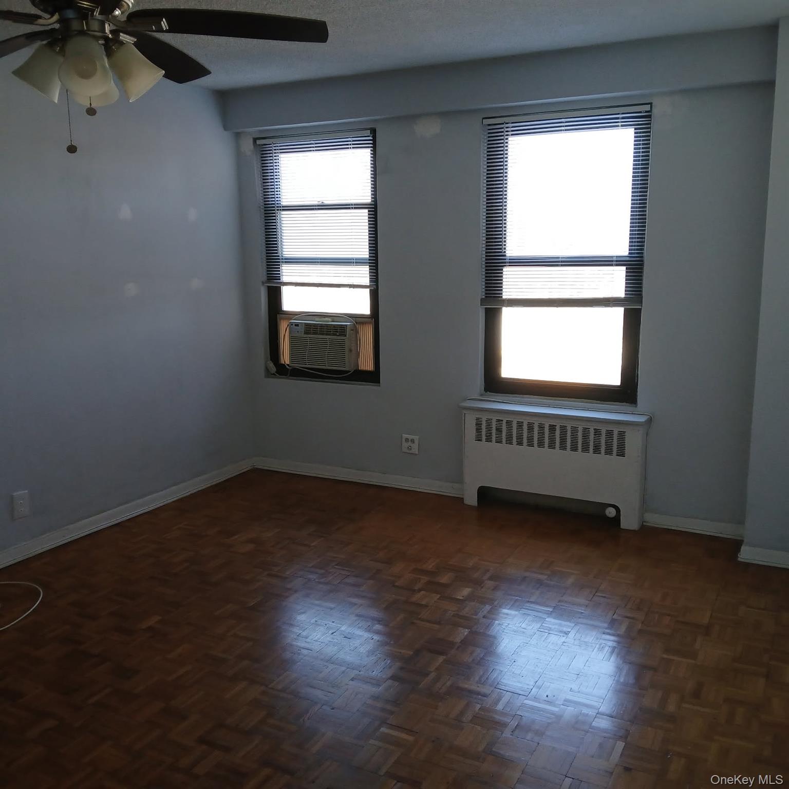 #5 photo, 181 Pearsall Drive, Mount Vernon , NY 10552