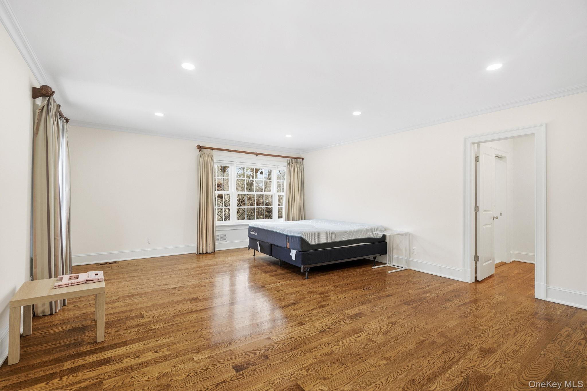 #19 photo, 59 Park Road, Scarsdale , NY 10583